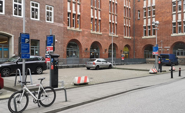 Parkplatz Hühnerposten in Hamburg